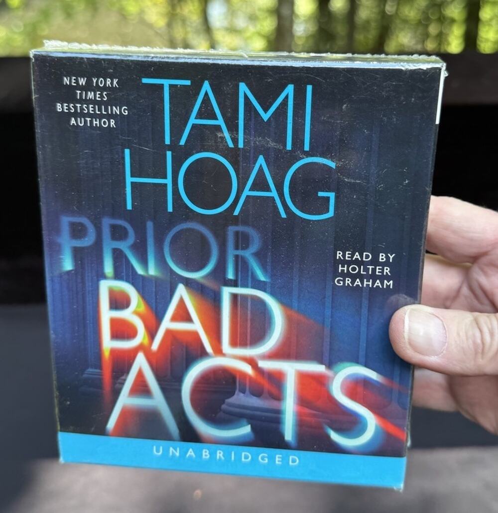 New Audiobook prior bad acts By Tami hoag compact disc CD Sealed! B3